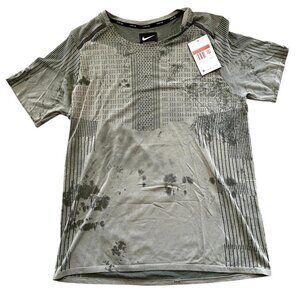 NEW Nike Running - Tech Pack Stretch-Mesh Running T-Shirt Light Green